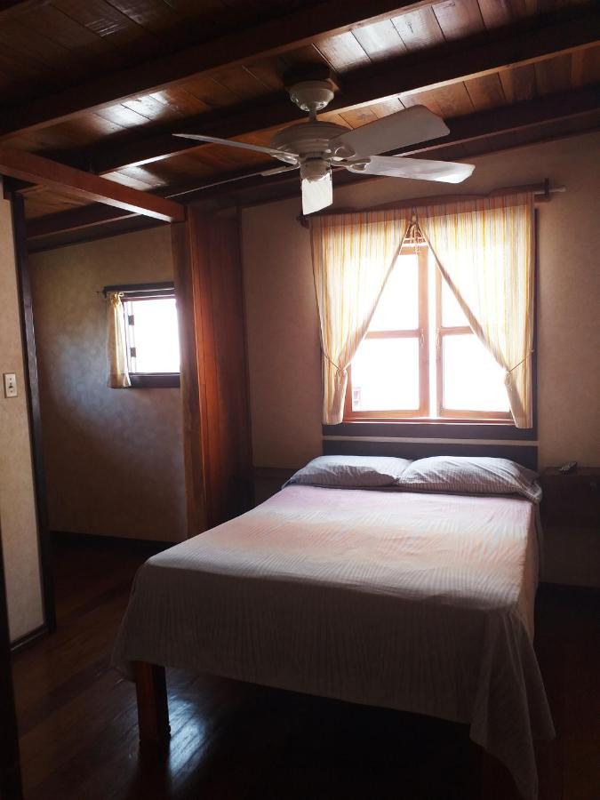 Hostal Hansi Bocas Town Exterior photo